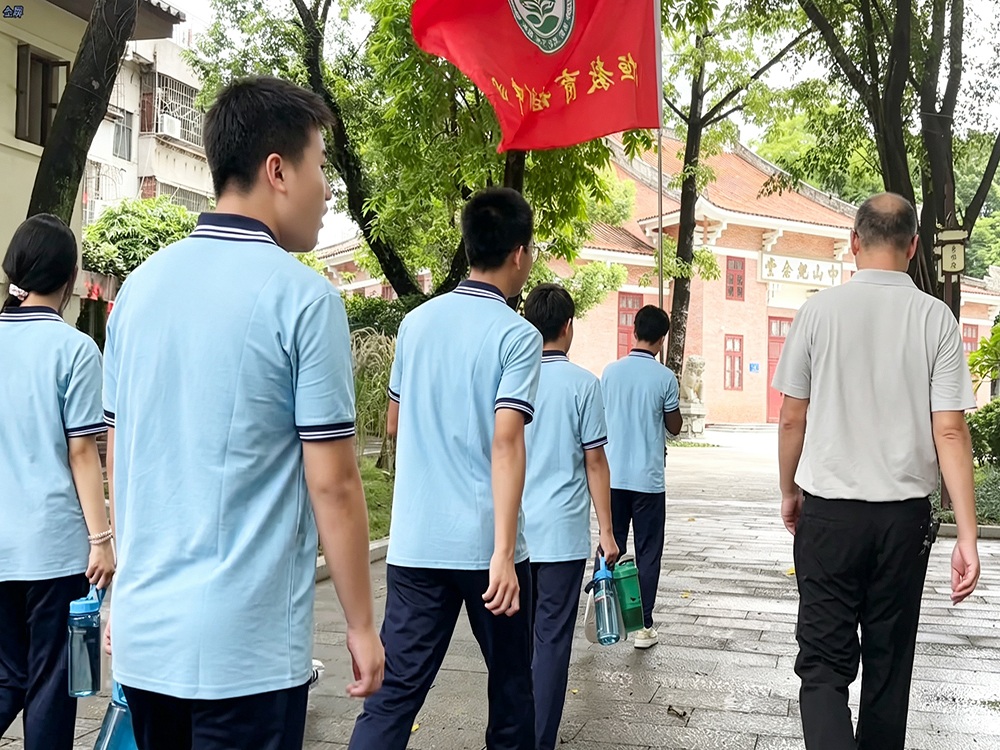 张家界正规全封闭叛逆期孩子管教学校怎么联系